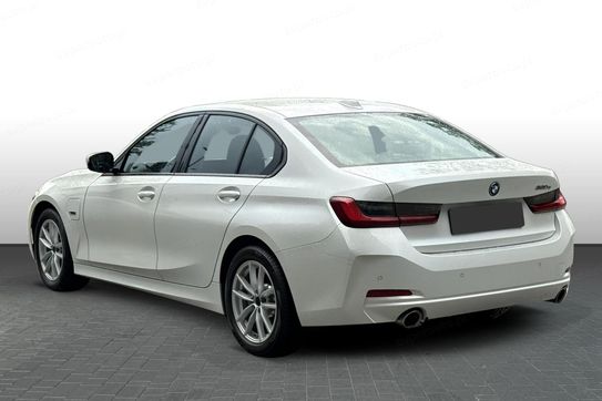 BMW Seria 3 320e PHEV