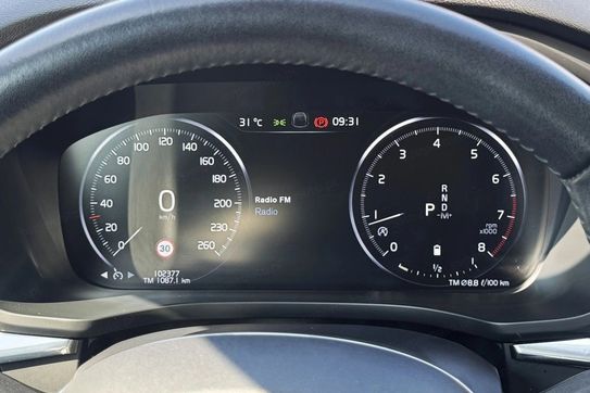 Volvo XC60 B4 B Momentum