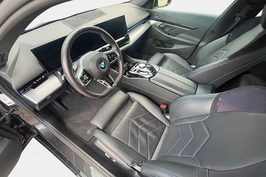 BMW Seria 5 520d xDrive M Sport