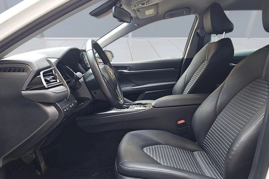 Toyota Camry 2.5 Hybrid Prestige