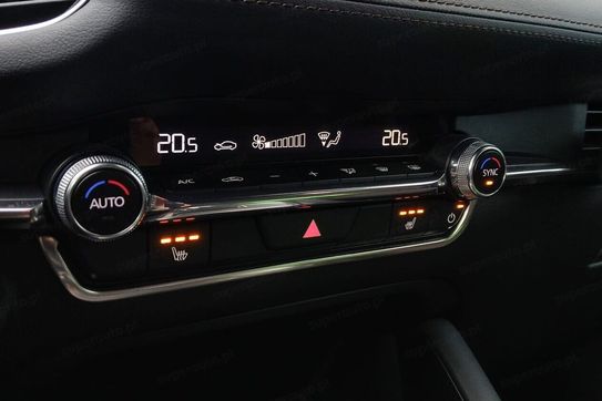 Mazda 3 2.0 mHEV Exclusive Line