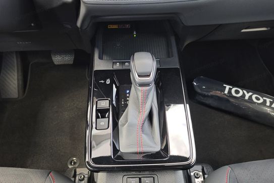 Toyota Corolla Cross GR Sport 2.0 Hybrid AWD