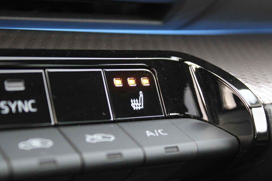 Toyota Prius Prestige 2.0 Hybrid Plug-in