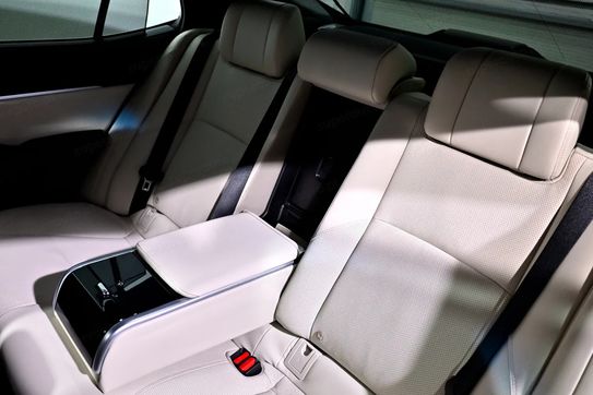 Toyota Camry Executive 2.5 Hybrid Dynamic Force