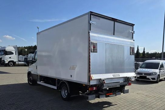 Iveco Daily 50C18 Kontener Chłodnia 8EP + Winda