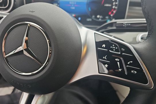 Mercedes Klasa C 300 e T Avantgarde