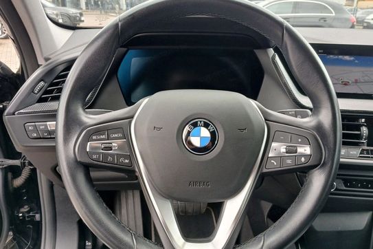 BMW Seria 1 120i Sport Line aut