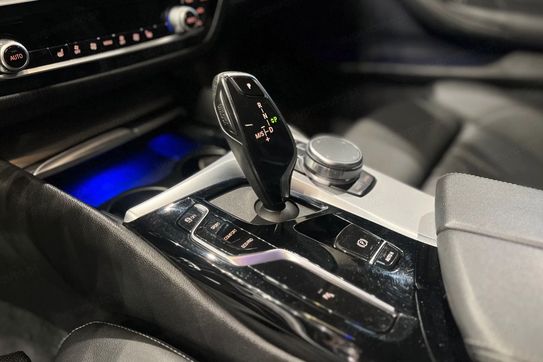 BMW Seria 5 520d aut