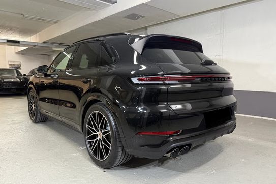 Porsche Cayenne Black Edition
