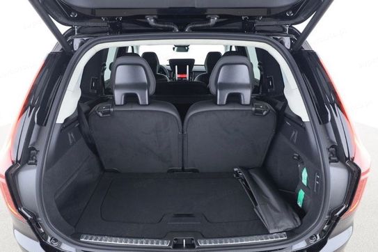 Volvo XC90 T8 AWD Plug-In Hybrid Ultra Dark 7os aut