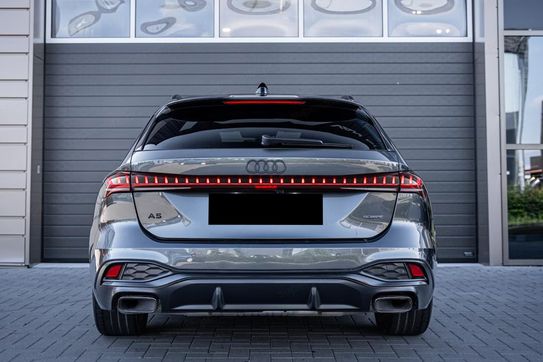 Audi A5 e-Hybrid quattro S line Avant
