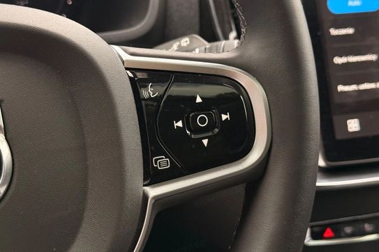 Volvo XC90 T8 AWD Plug-In Hybrid Ultra Dark 7os