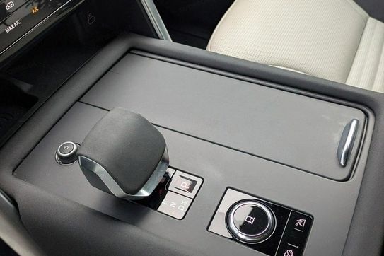 Land Rover Discovery D250 R-Dynamic