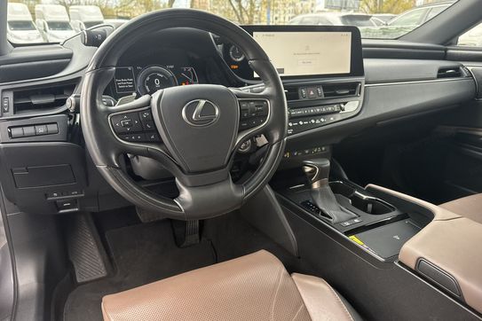 Lexus ES 300h Prestige