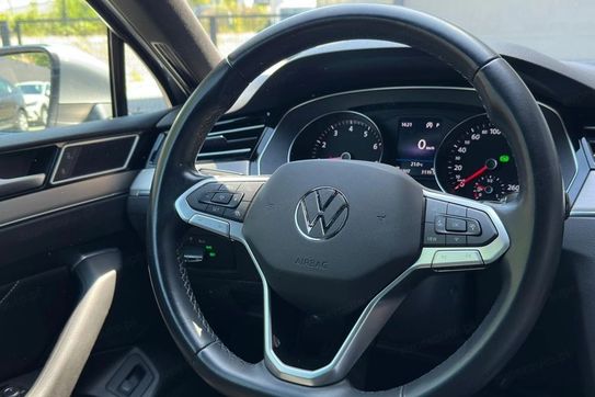 Volkswagen Passat 1.5 TSI Elegance DSG