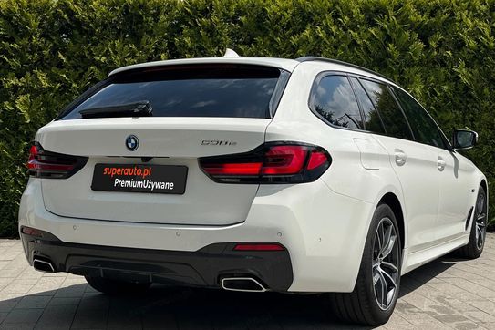 BMW Seria 5 530e xDrive M Sport sport-aut