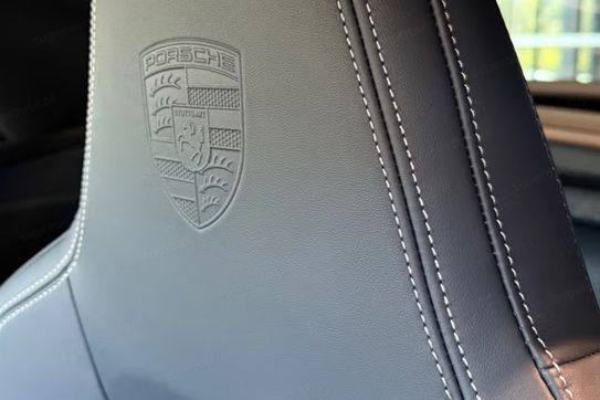 Porsche 911 Carrera Cabriolet