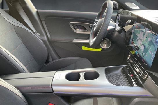 Mercedes CLA 200 AMG Line