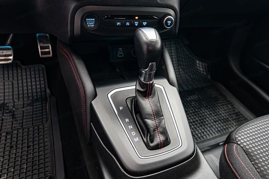 Ford Focus 1.0 EcoBoost ST-Line X