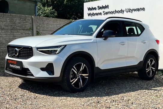 Volvo XC40 B3 Plus Dark
