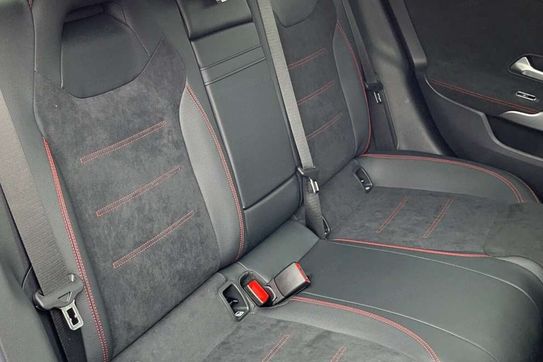 Mercedes CLA 220 4-Matic AMG Line