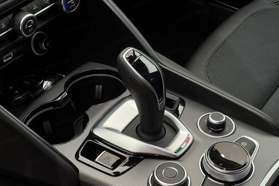Alfa Romeo Giulia 2.0 Turbo Super aut
