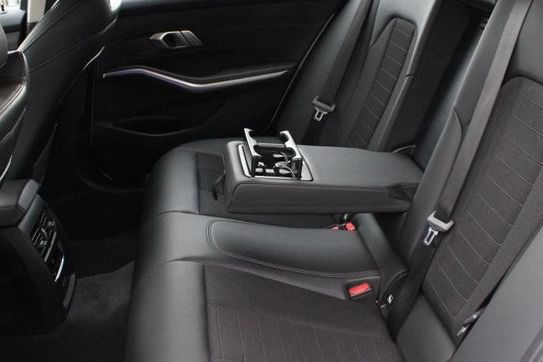 BMW Seria 3 320d xDrive Sport Line aut