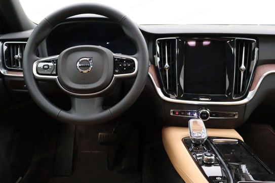 Volvo V60 T6 AWD Plug-In Hybrid Plus Dark