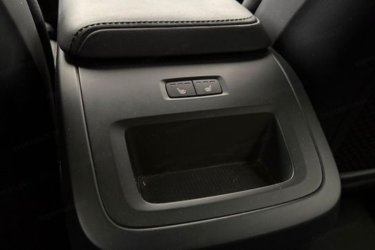 Volvo XC60 B5 B AWD Plus Dark