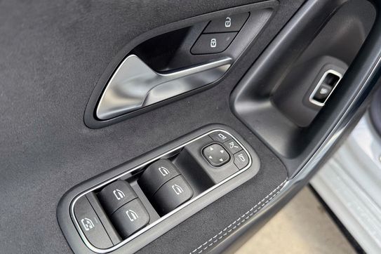 Mercedes CLA 200 AMG Line