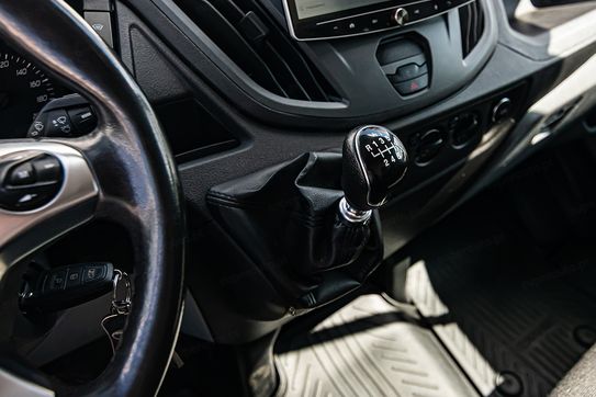 Ford Transit L3H2 Limited