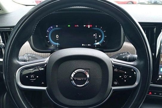 Volvo V90 Cross Country B4 D AWD Momentum