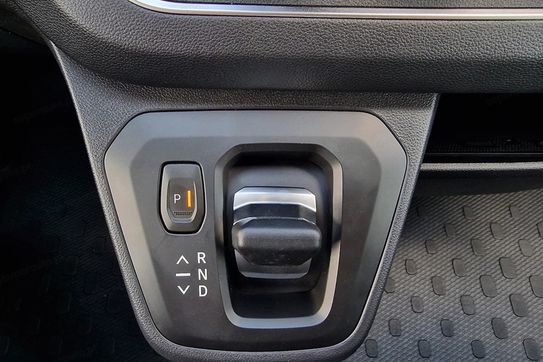 Nissan Primastar L2H1 Tekna 9A/T