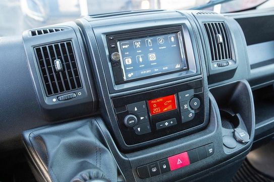 Fiat Ducato Kontener 8EP + Winda