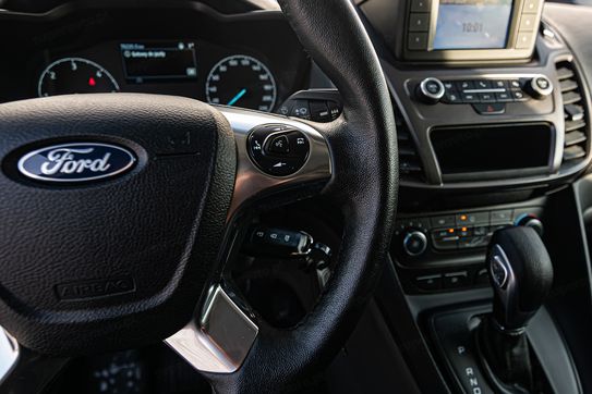 Ford Transit Connect L2H1 AT