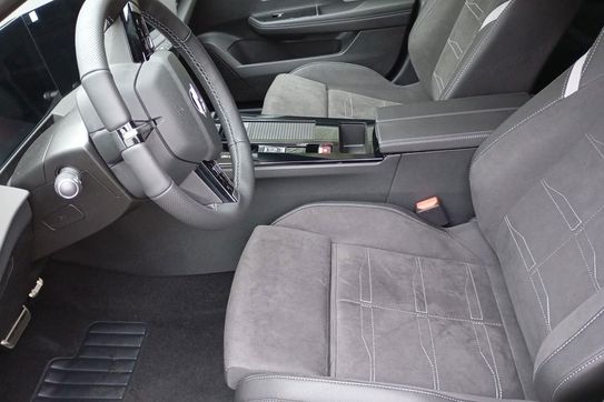 Opel Astra GS 1.2 Turbo