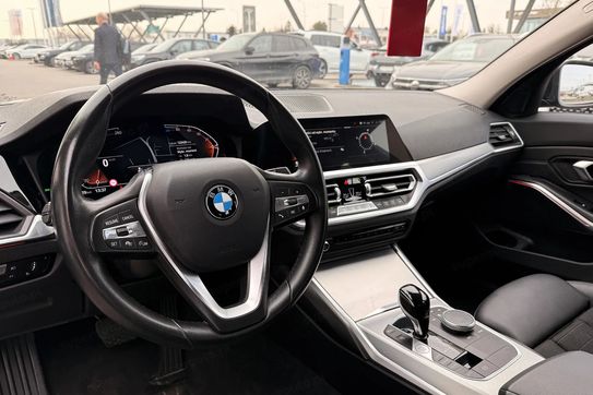 BMW Seria 3 Touring 320d xDrive Advantage