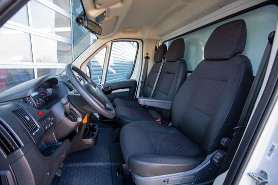 Peugeot Boxer Kontener 8EP + Winda