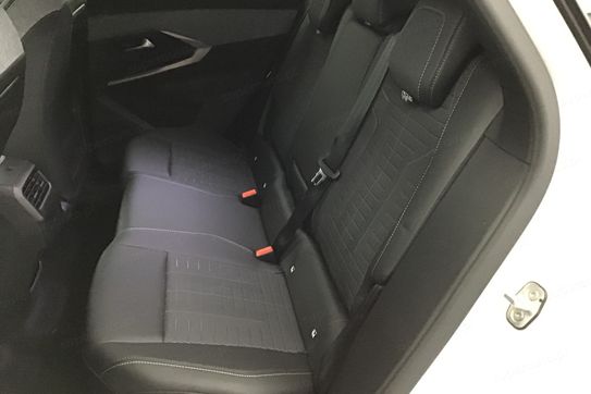 Peugeot 3008 GT 1.2 mHEV e-DCS6