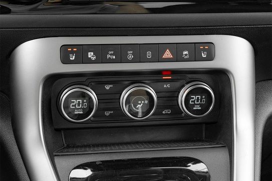 Mercedes T klasa T180d Progressive AT