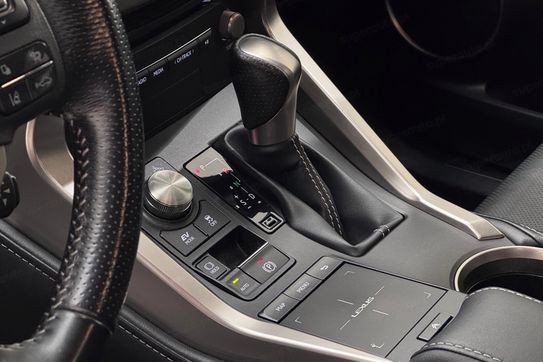 Lexus NX 300h F Sport AWD