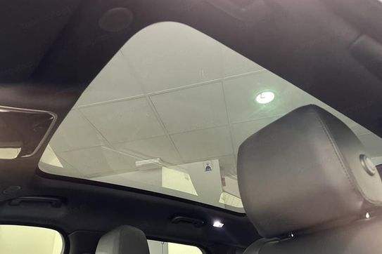 Land Rover Range Rover Velar P400e Dynamic HSE