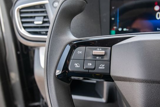 Opel Zafira Life Extra Long L2H1 Business AT8