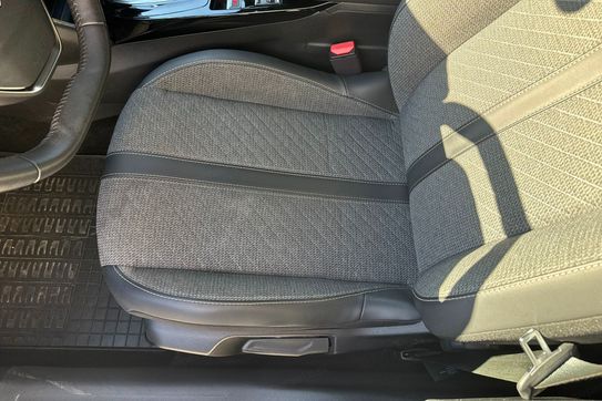 Peugeot 2008 Allure 1.2 PureTech  EAT8