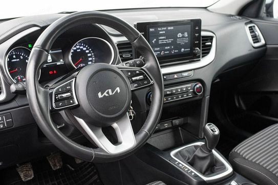 Kia Ceed 1.5 T-GDI M