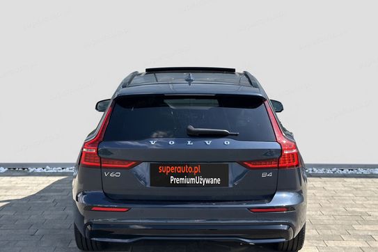 Volvo V60 B4 B Plus Dark