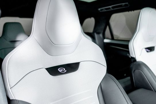 Land Rover Range Rover Sport 4.4 V8 P635 SV