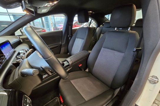 Mercedes CLA 200 mHEV 7G-DCT