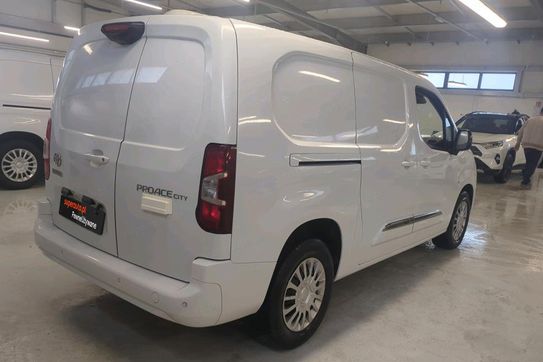 Toyota Proace City Long L2H1