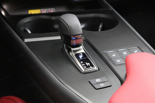 Lexus UX 300h F Sport 2.0 Hybrid Dynamic Force